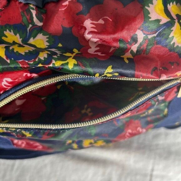 Convertible Stow-n-Go Bag, Navy Red Floral Print Packable Overnight Bag - Picture 3 of 11